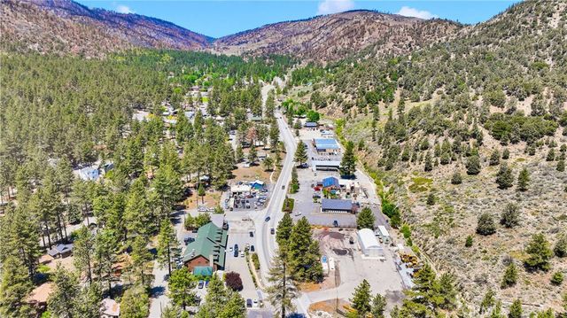 1056 Eagle Road, Wrightwood, CA 92397
