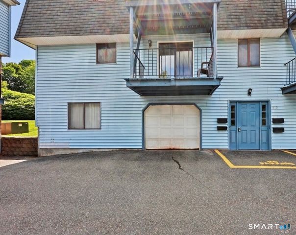 612 Blackstone Village 612, Meriden, CT 06450