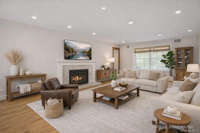 17 Jennifer Path, Westhampton Beach, NY 11978