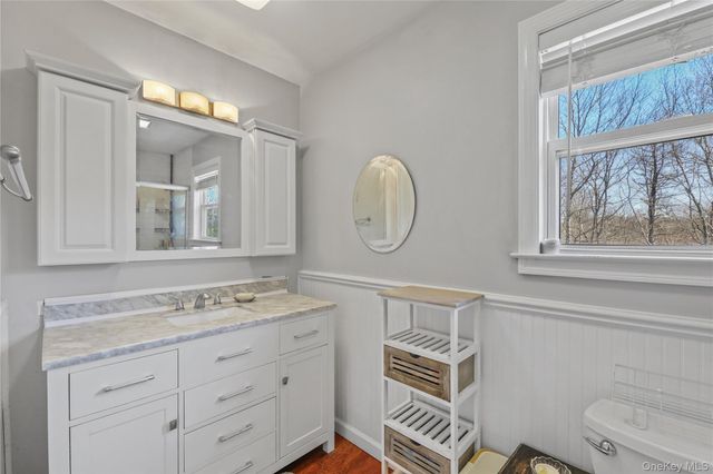 17 Jennifer Path, Westhampton Beach, NY 11978