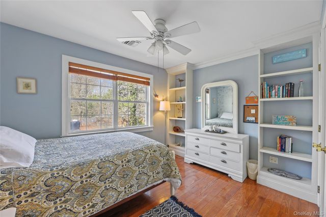 17 Jennifer Path, Westhampton Beach, NY 11978