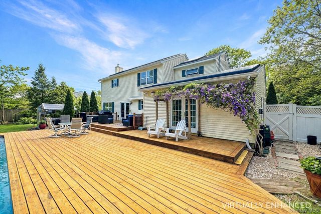 17 Jennifer Path, Westhampton Beach, NY 11978