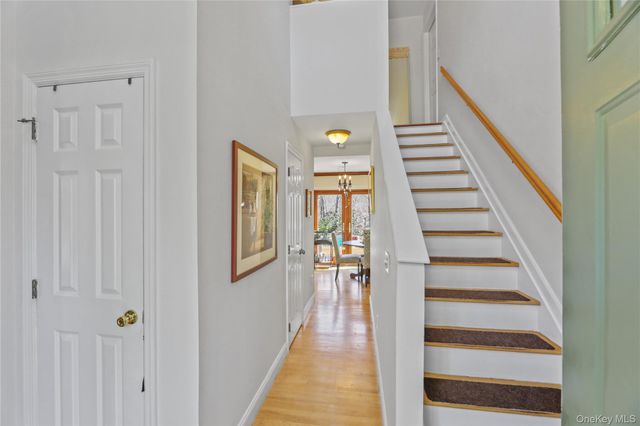 17 Jennifer Path, Westhampton Beach, NY 11978