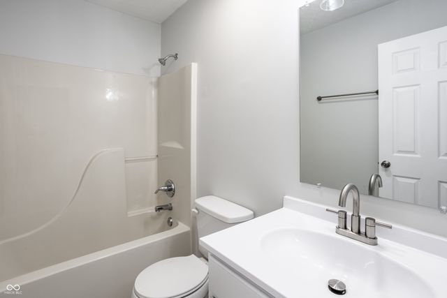 3542 Lacebark Drive, Indianapolis, IN 46235