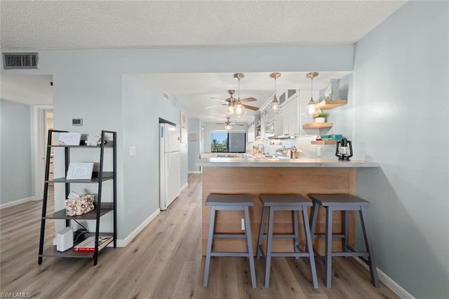 1440 Middle Gulf DR 4C, Sanibel, FL 33957