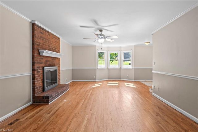 6045 Stone Bluff Drive, Clemmons, NC 27012