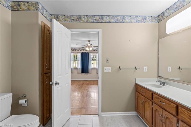 6045 Stone Bluff Drive, Clemmons, NC 27012