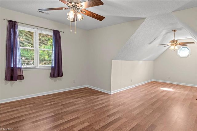6045 Stone Bluff Drive, Clemmons, NC 27012