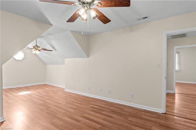 6045 Stone Bluff Drive, Clemmons, NC 27012