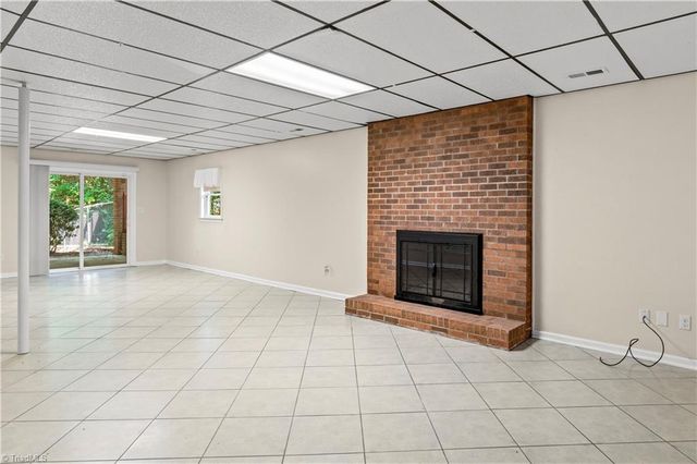 6045 Stone Bluff Drive, Clemmons, NC 27012