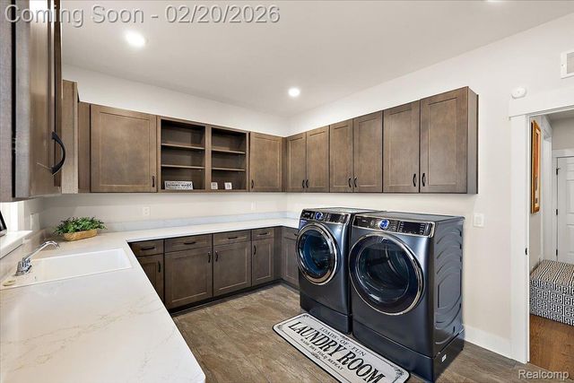 21369 Ballantyne Boulevard, Novi, MI 48167