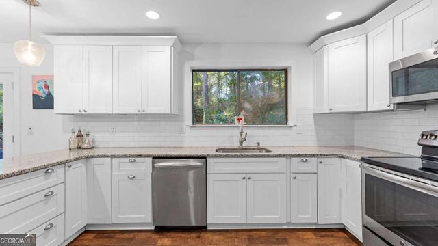 495 Ramsdale Drive, Roswell, GA 30075