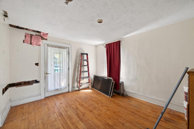 206 6th Avenue S, South Saint Paul, MN 55075