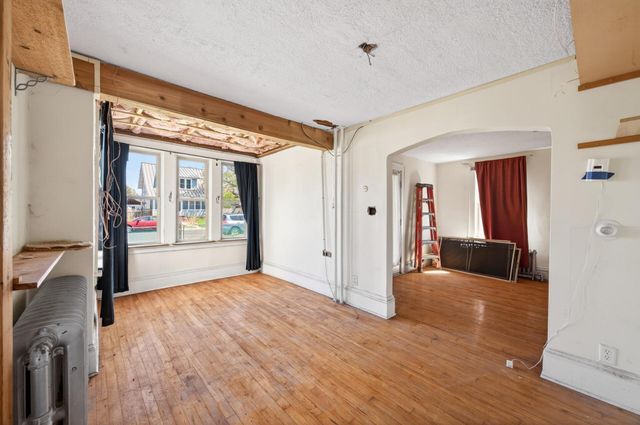 206 6th Avenue S, South Saint Paul, MN 55075