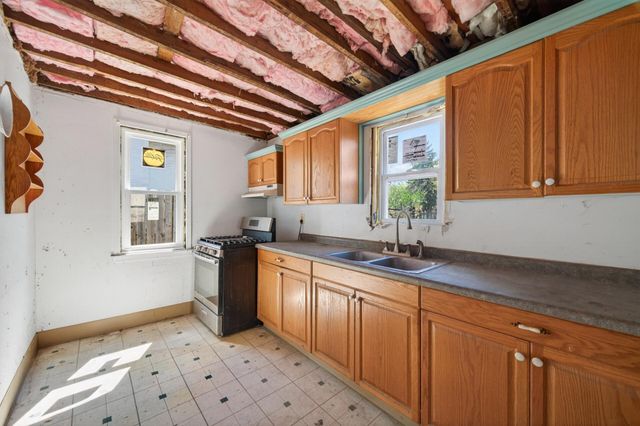 206 6th Avenue S, South Saint Paul, MN 55075