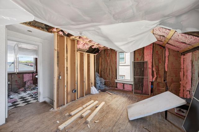 206 6th Avenue S, South Saint Paul, MN 55075