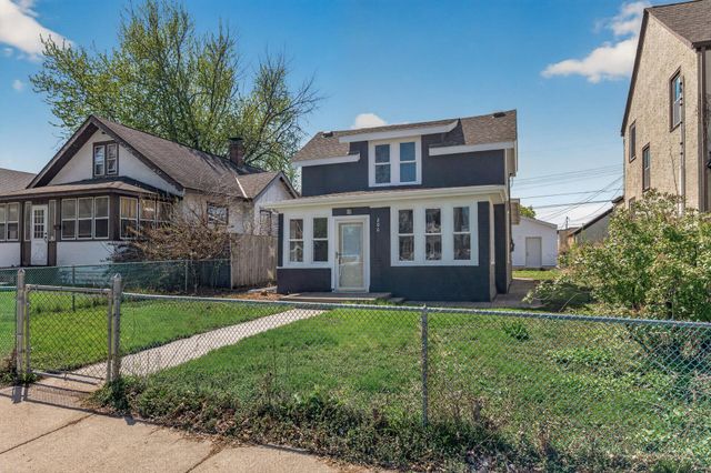 206 6th Avenue S, South Saint Paul, MN 55075