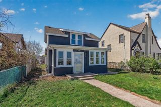 206 6th Avenue S, South Saint Paul, MN 55075