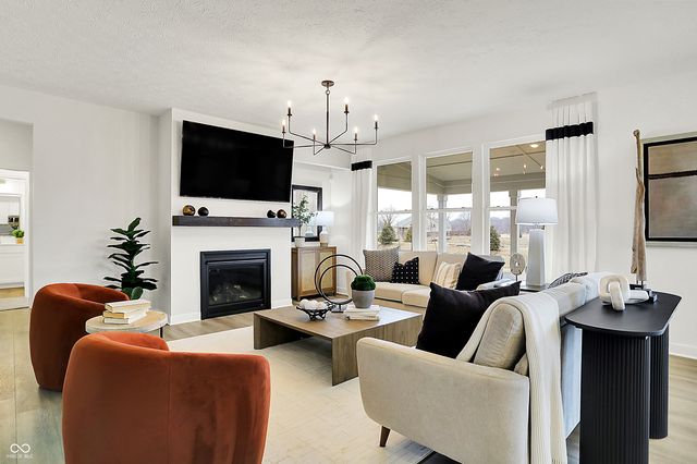 2412 Red Squirrel Way, Zionsville, IN 46077