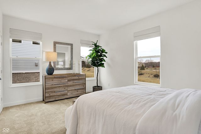 2412 Red Squirrel Way, Zionsville, IN 46077