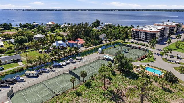25188 MARION AVENUE 10, Punta Gorda, FL 33950