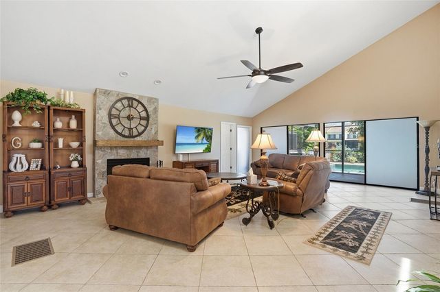 25188 MARION AVENUE 10, Punta Gorda, FL 33950