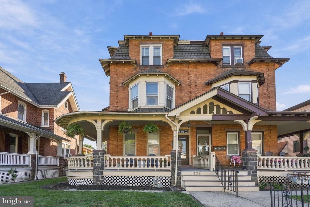 328 COLUMBIA AVE, LANSDALE, PA 19446 — exterior