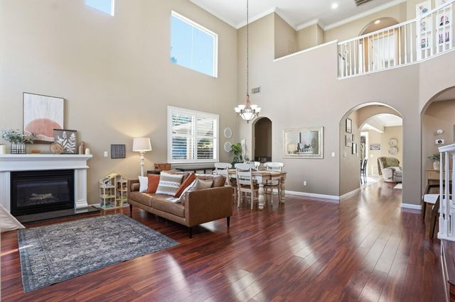 2305 Paper Bark Ct, Modesto, CA 95355