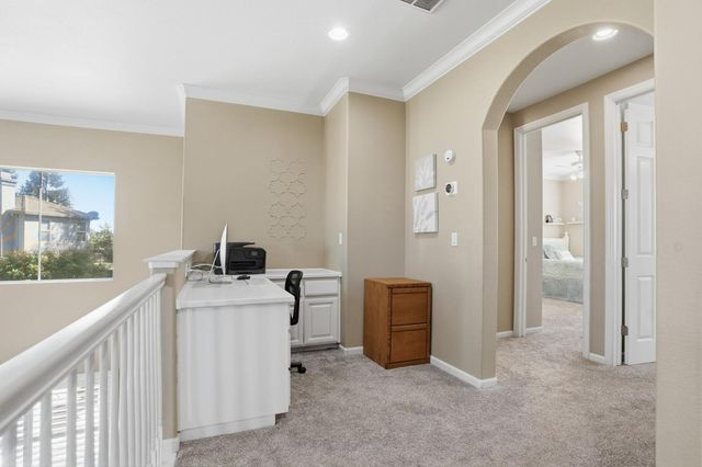 2305 Paper Bark Ct, Modesto, CA 95355