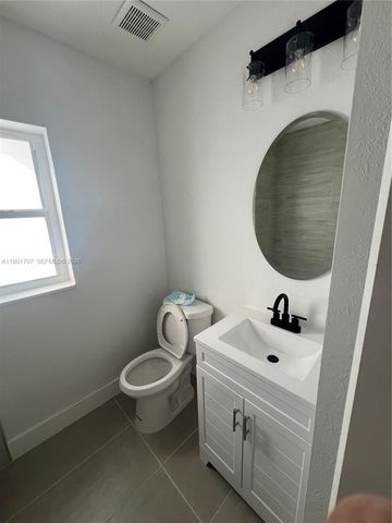 1706 Arthur St 1, Hollywood, FL 33020