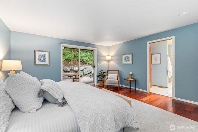 21007 Pioneer Way, Edmonds, WA 98026