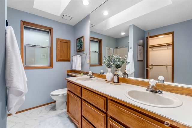 21007 Pioneer Way, Edmonds, WA 98026