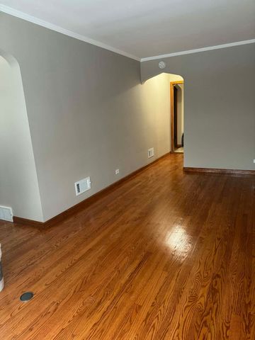 6559 S Kilpatrick Avenue, Chicago, IL 60629