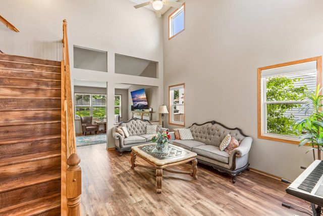 17993 89th Place N, Maple Grove, MN 55311