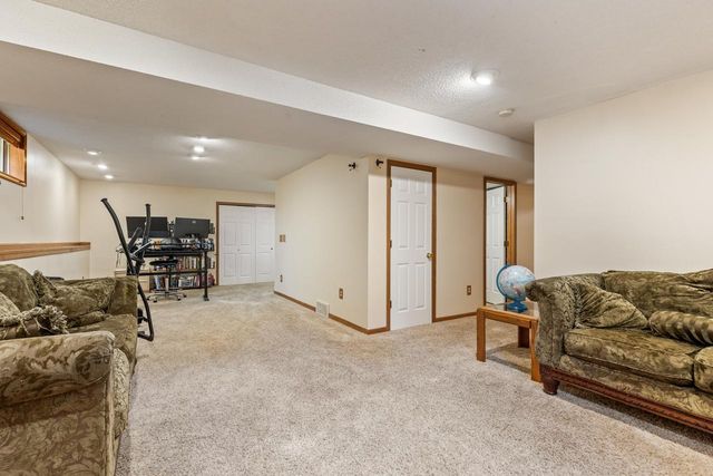 17993 89th Place N, Maple Grove, MN 55311