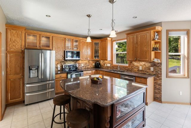 17993 89th Place N, Maple Grove, MN 55311