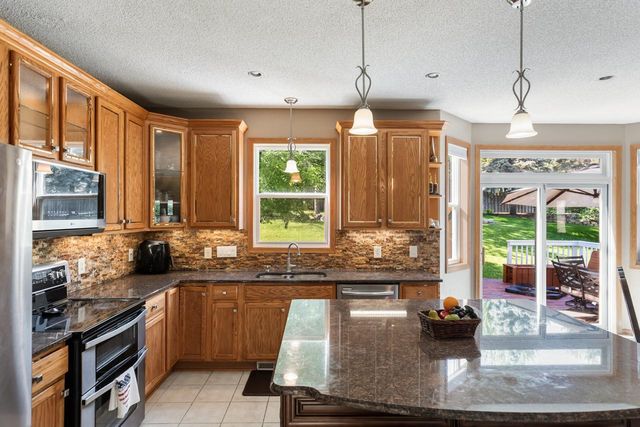 17993 89th Place N, Maple Grove, MN 55311