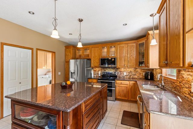 17993 89th Place N, Maple Grove, MN 55311