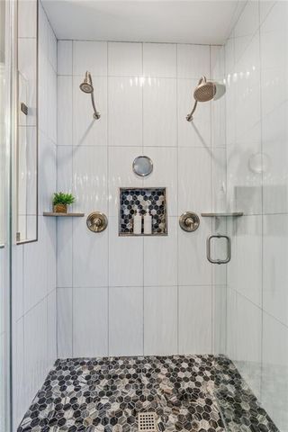 4224 S White Sands Court, Blue Springs, MO 64015