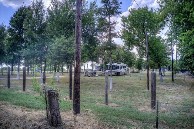 1436 County Road 4122, Campbell, TX 75422
