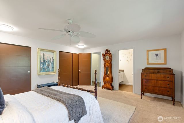 24827 13th Avenue S, Des Moines, WA 98198