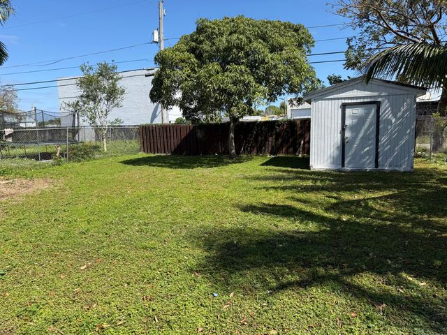 5441 SW 18th Street, West Park, FL 33023