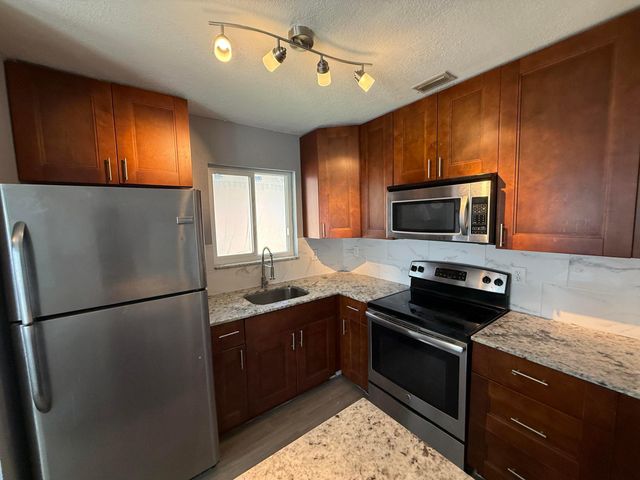 5441 SW 18th Street, West Park, FL 33023