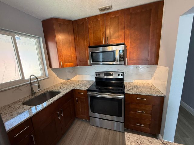 5441 SW 18th Street, West Park, FL 33023