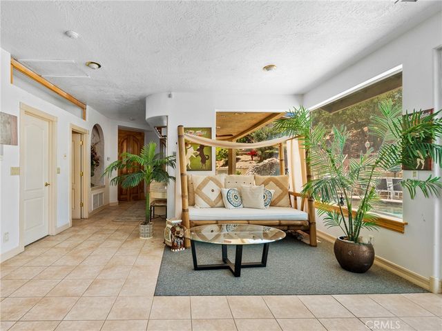 17970 Vista Point, Victorville, CA 92395