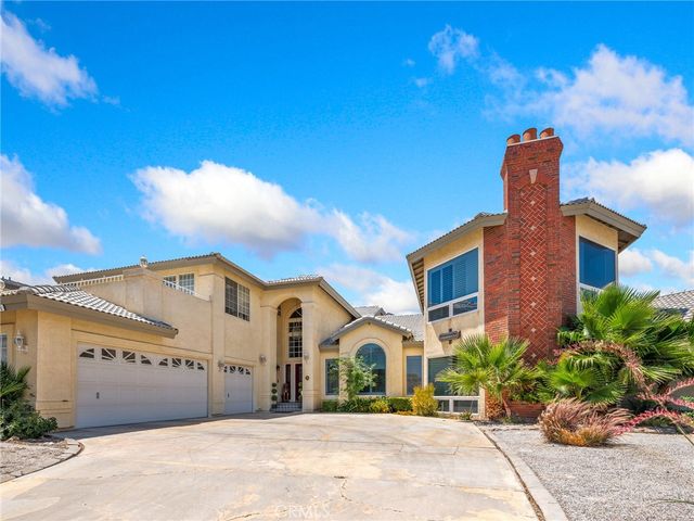 17970 Vista Point, Victorville, CA 92395