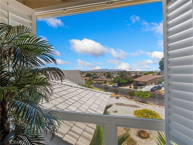 17970 Vista Point, Victorville, CA 92395