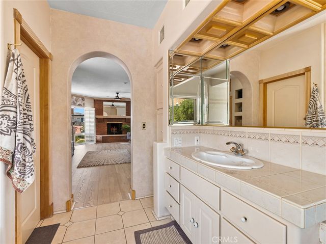 17970 Vista Point, Victorville, CA 92395