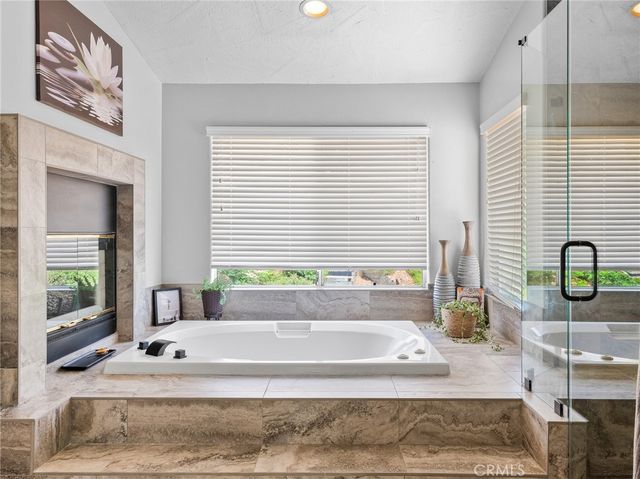 17970 Vista Point, Victorville, CA 92395