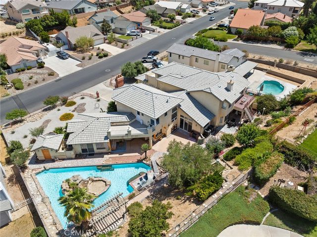 17970 Vista Point, Victorville, CA 92395